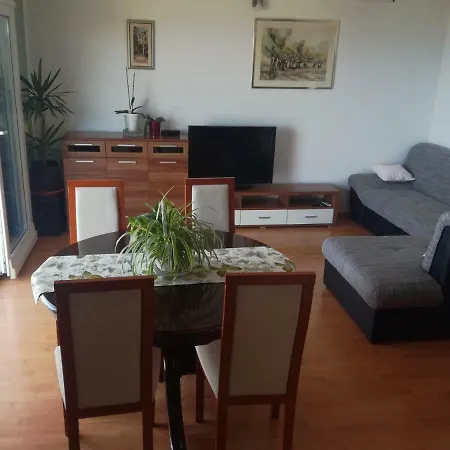 Katarina 2 Apartment Makarska